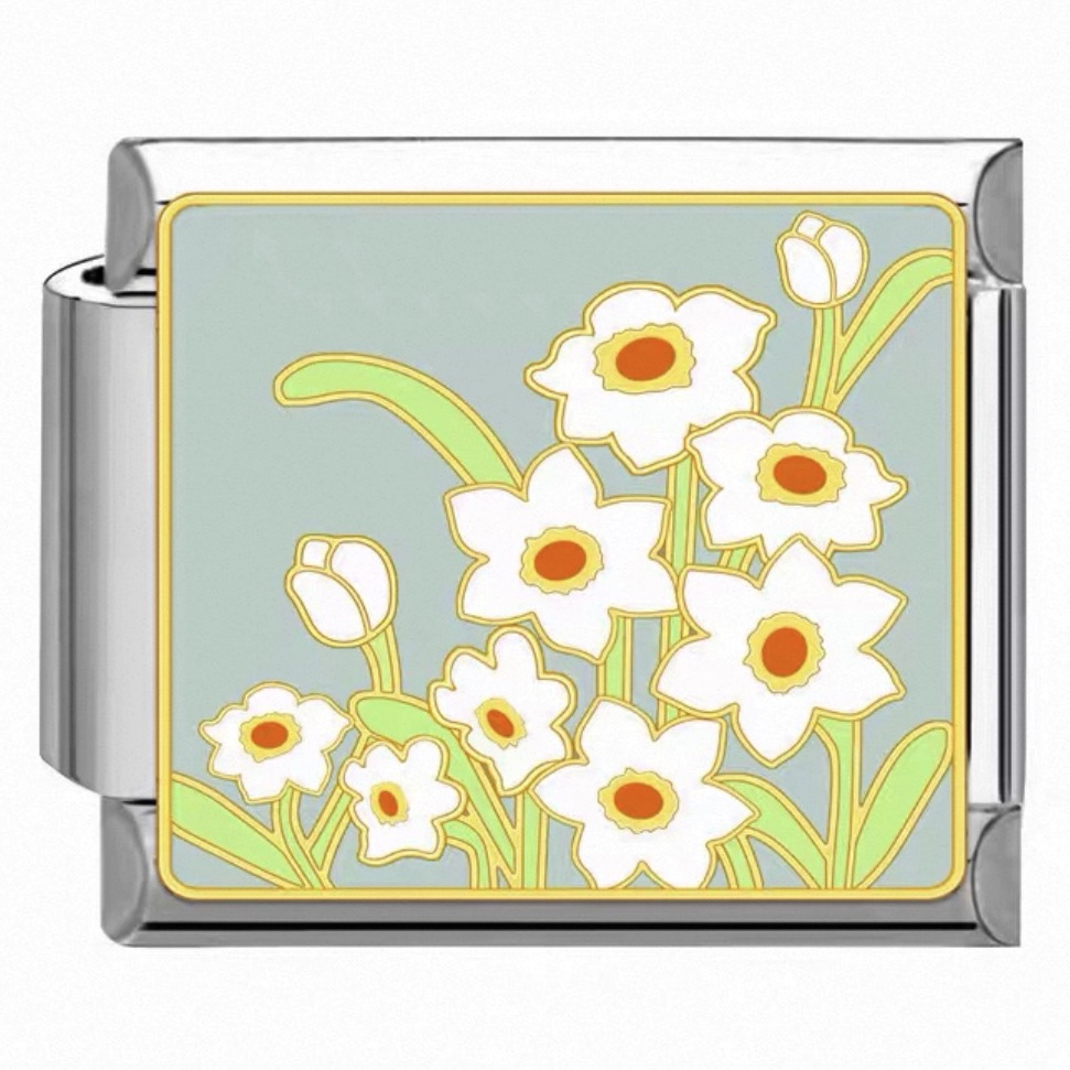 Milky Bloom Garden Charm